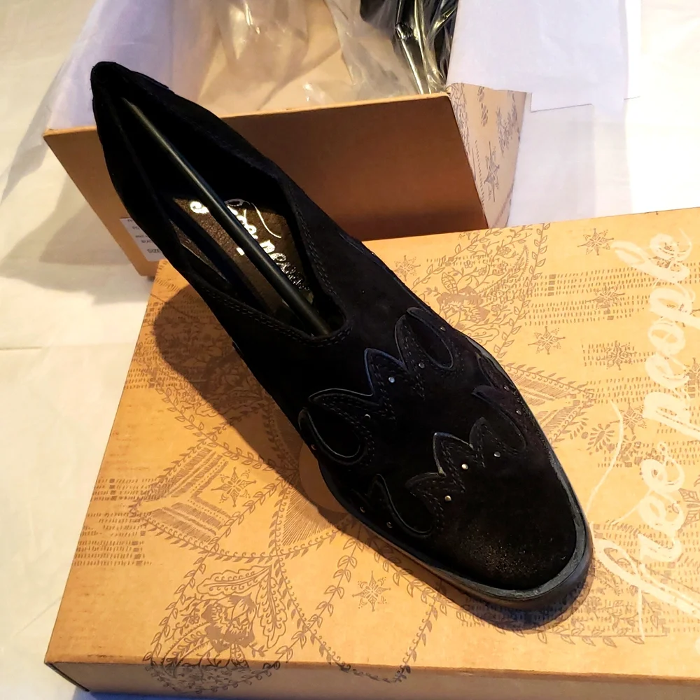 Free People NEW Pumps BLACK Leather Studs Shoes Women's 37 NWT